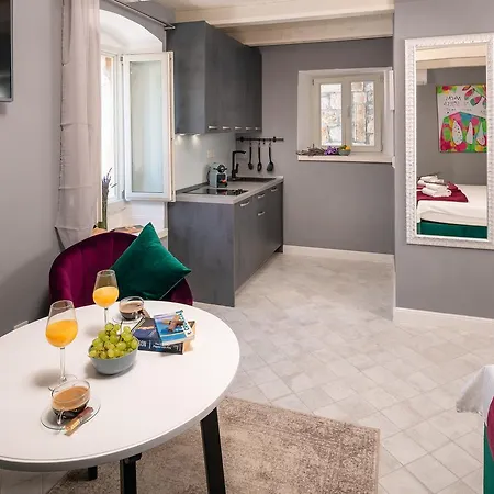 Kampanel 10 Хвар