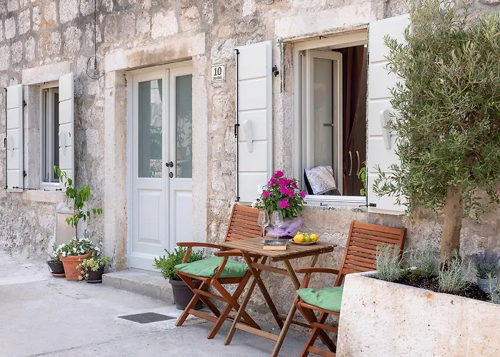 Kampanel 10 アパート