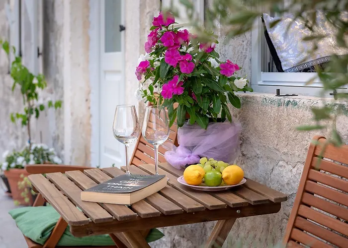 Kampanel 10 アパート フヴァル