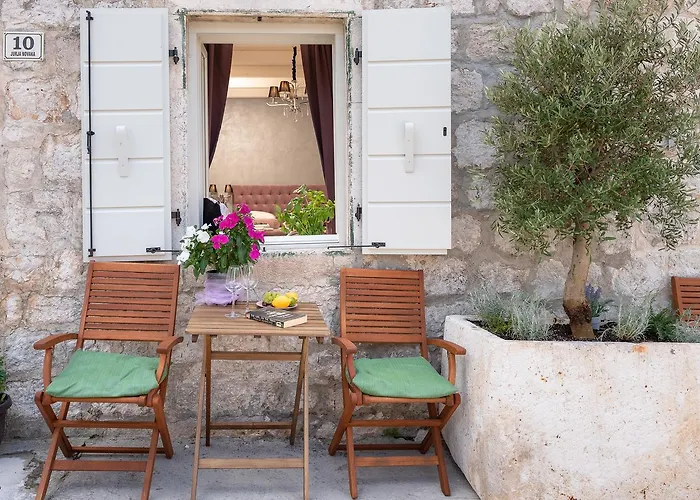 Kampanel 10 アパート